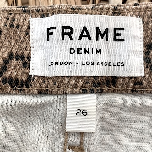 Frame Le Crop Mini Boot in python print - Picture 13 of 16